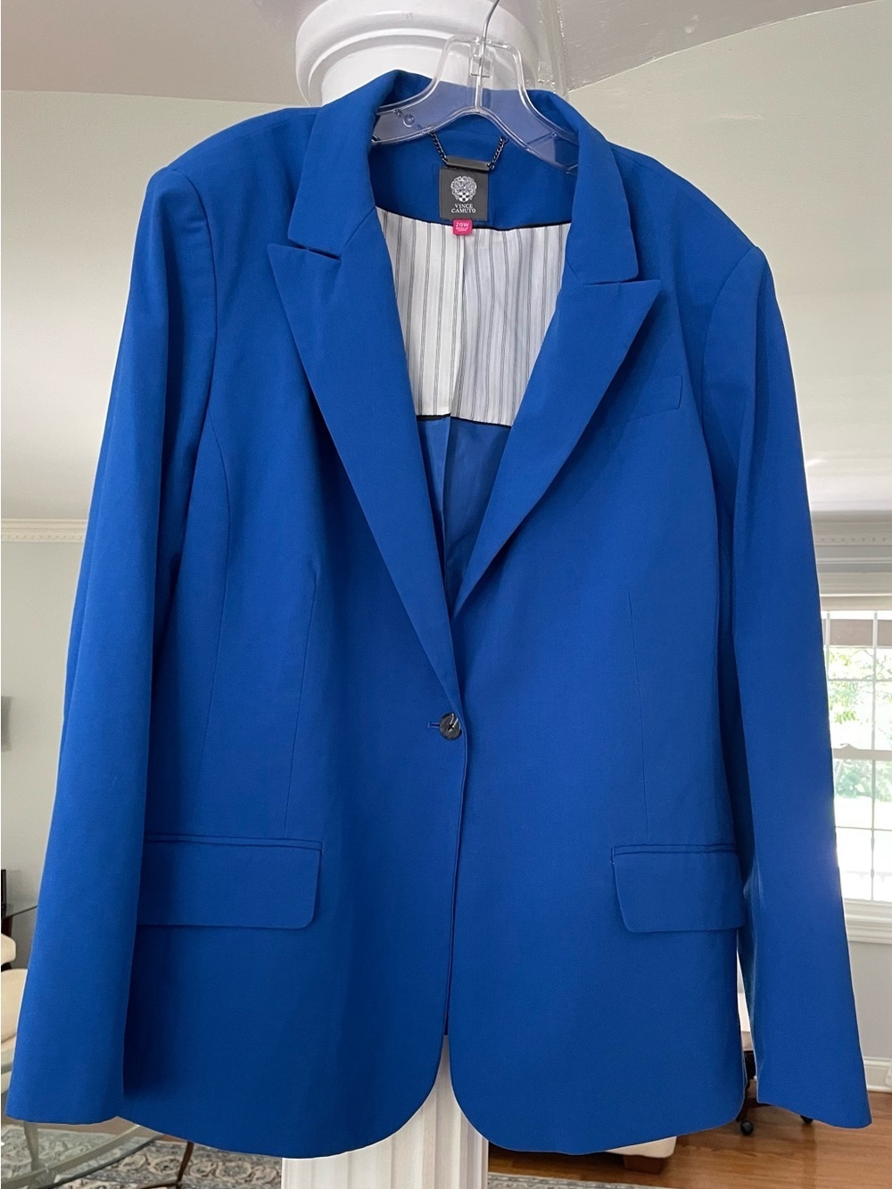 Vince Camuto women’s size 20 bright blue one button, taw flap pockets blazer